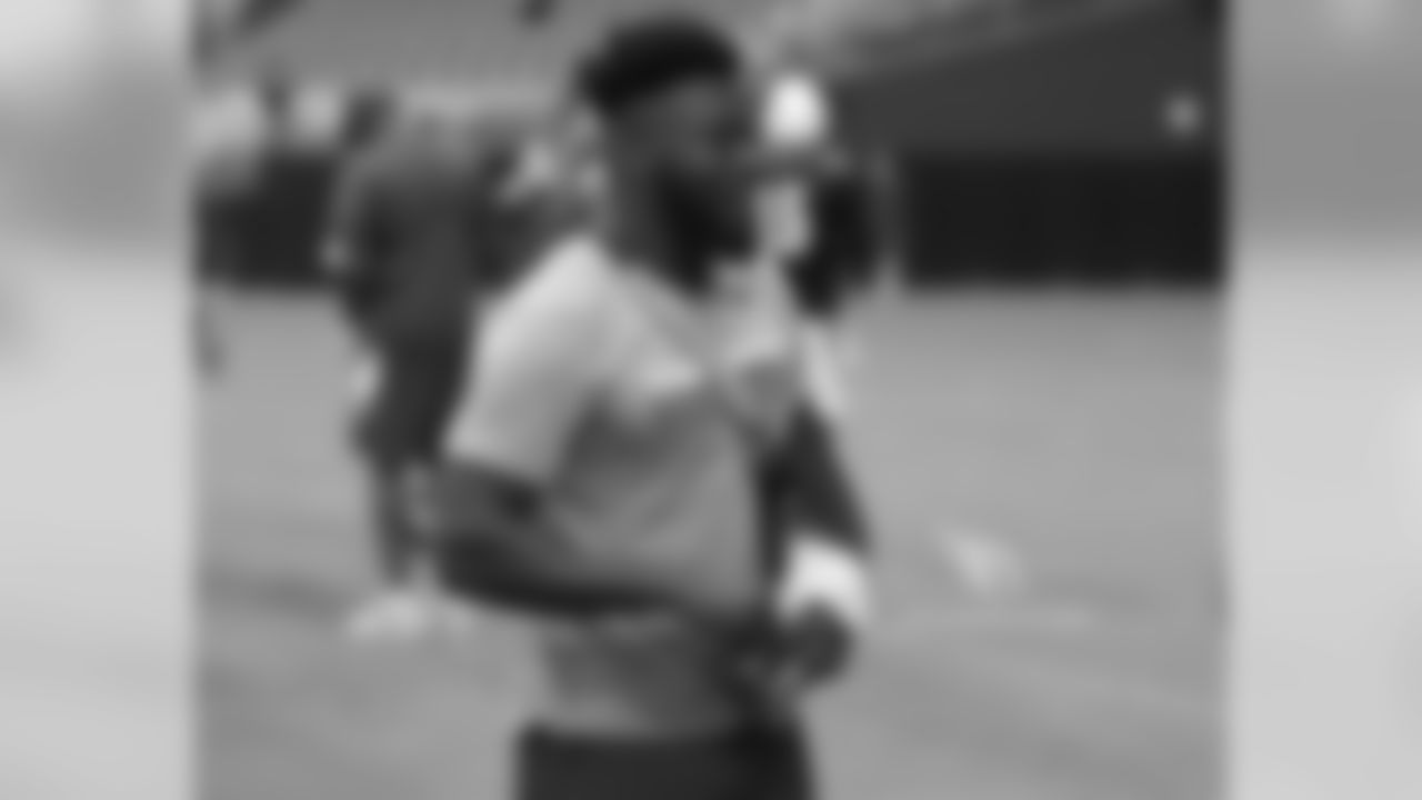 RB T.J. Logan