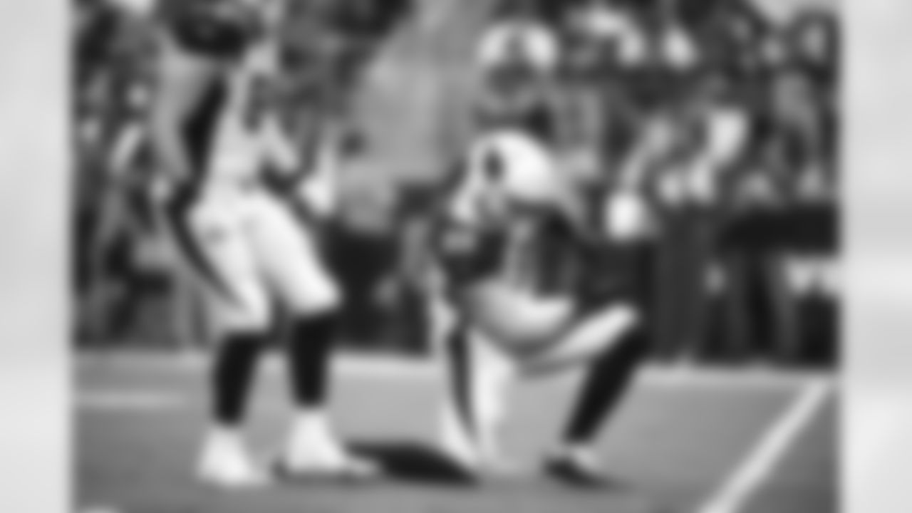 Arizona Cardinals defensive end J.J. Watt (99) during the 2022 regular season game between the Arizona Cardinals and the Las Vegas Raiders on Sunday, Sept. 18, 2022 in Las Vegas, NV.