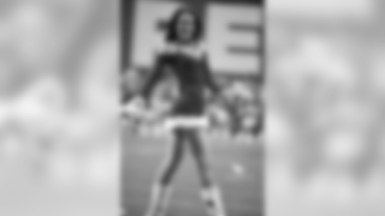 Images of the Cardinals cheerleaders during the Week 16 matchup at State Farm Stadium
