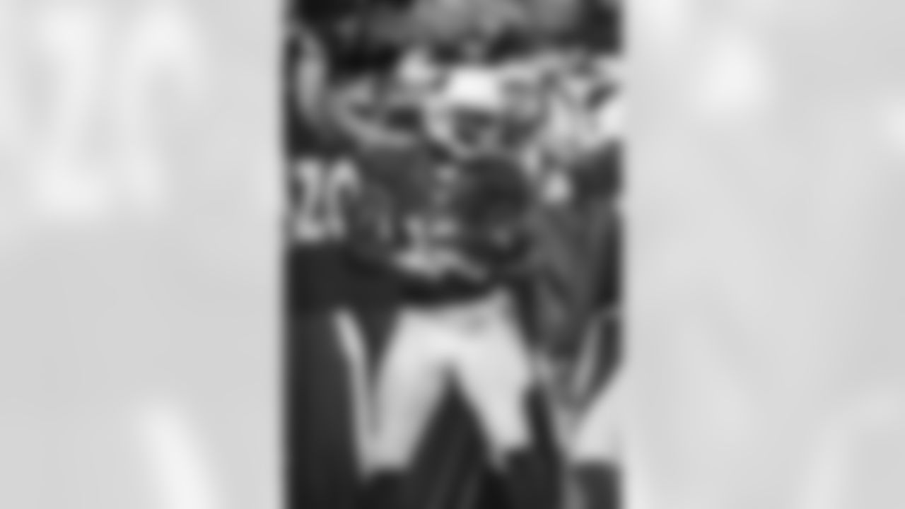 WR Jaron Brown