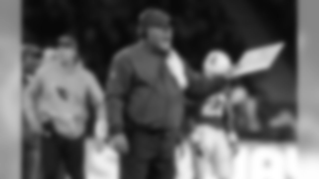Cardinals head coach Bruce Arians from the sideline