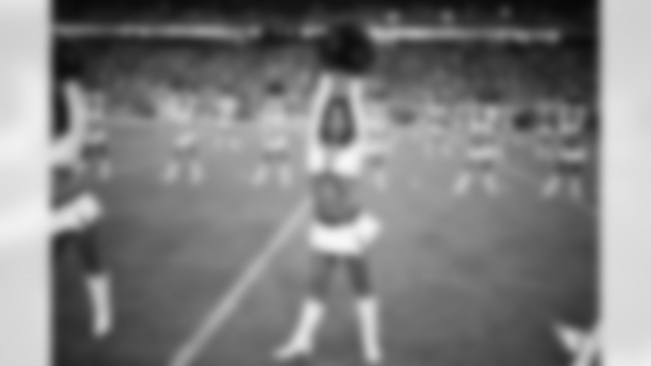 Arizona Cardinals Cheerleaders during the 2022 regular season game between the Arizona Cardinals and the Los Angeles Rams on Sunday, Sept. 25, 2022 in Glendale, AZ.