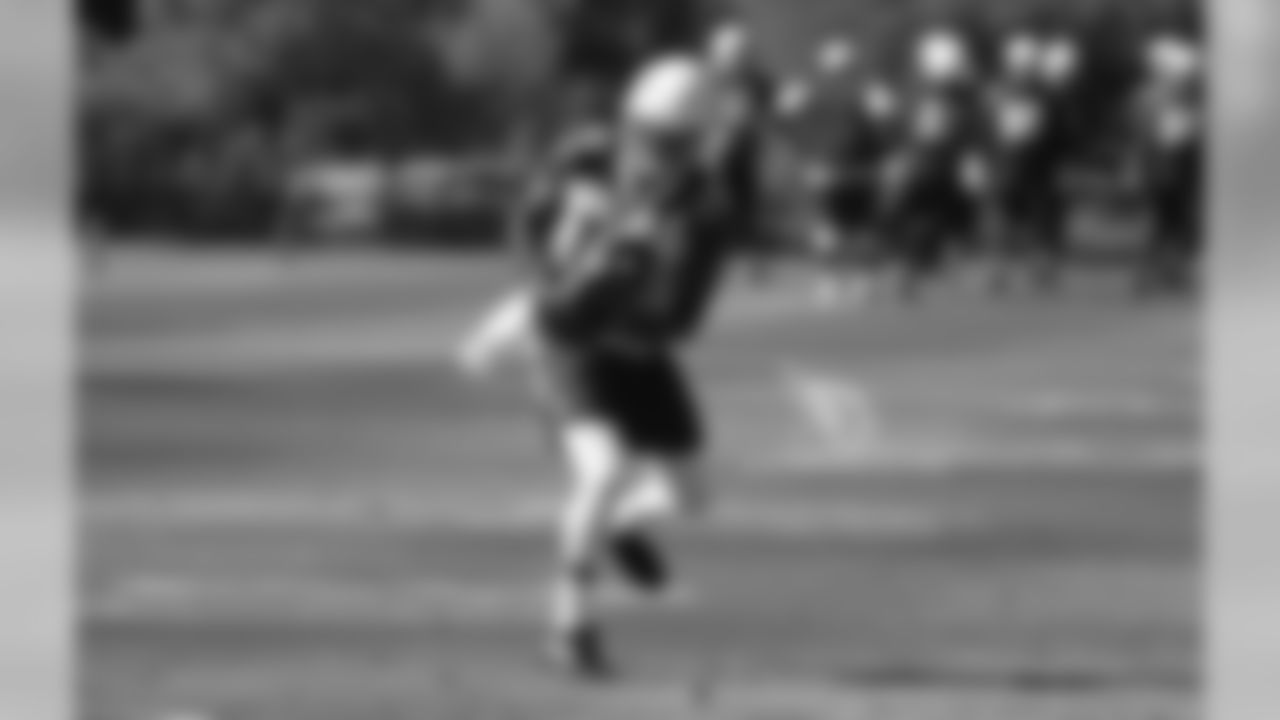 WR Carlton Agudosi during the fourth OTA