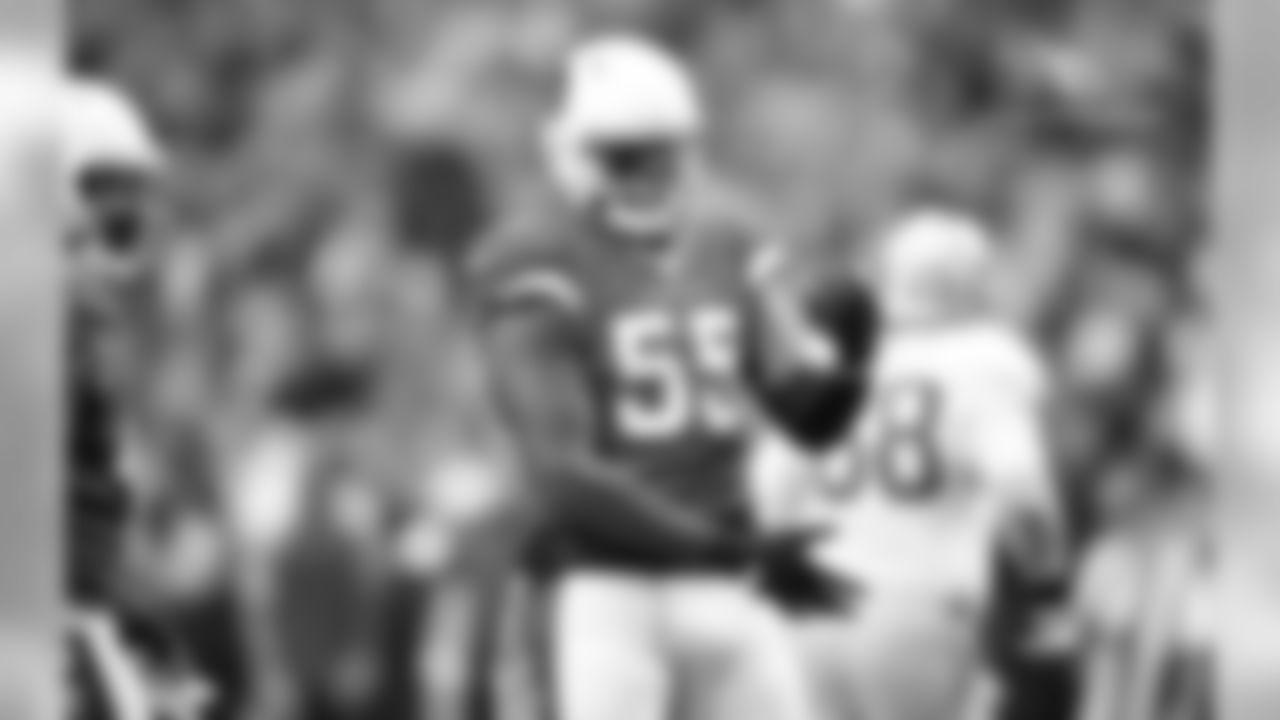 LB Chandler Jones against the 49ers