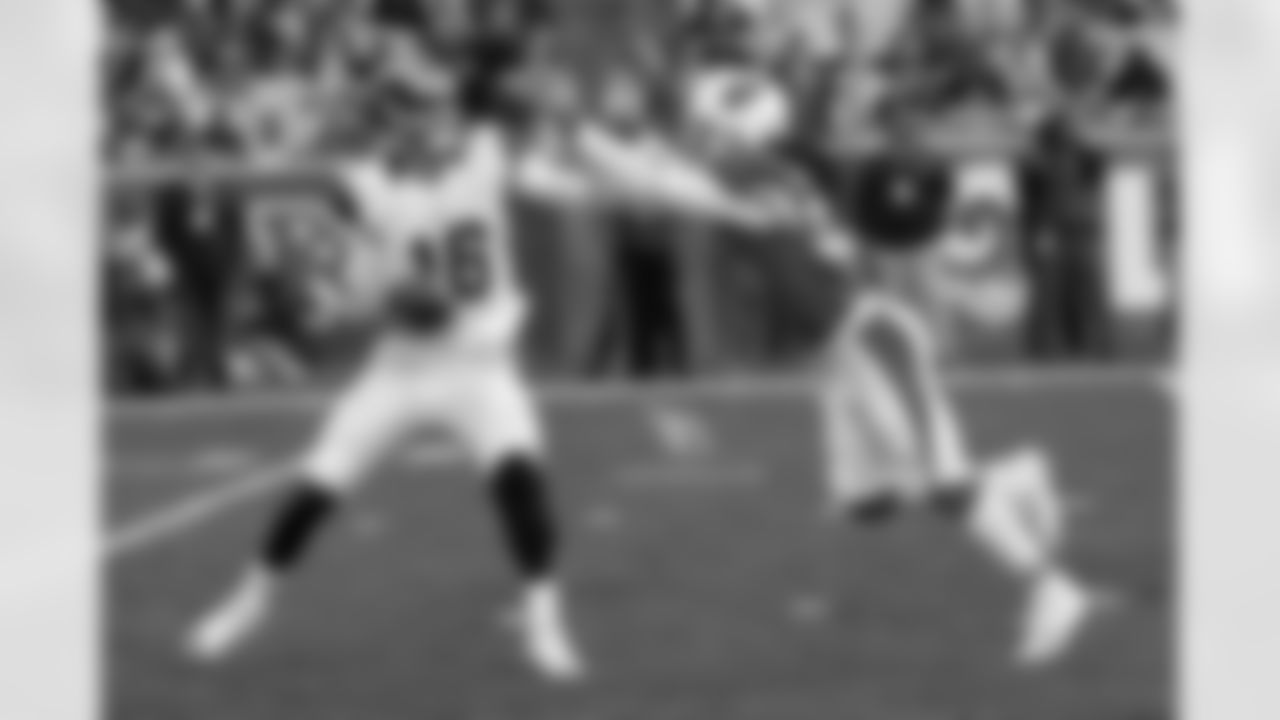 S D.J. Swearinger sacks Rams QB Jared Goff