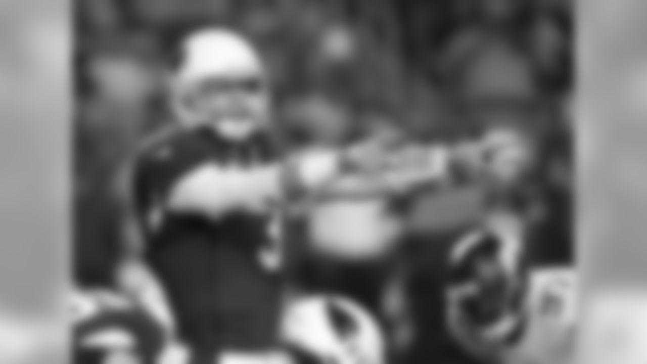 QB Carson Palmer