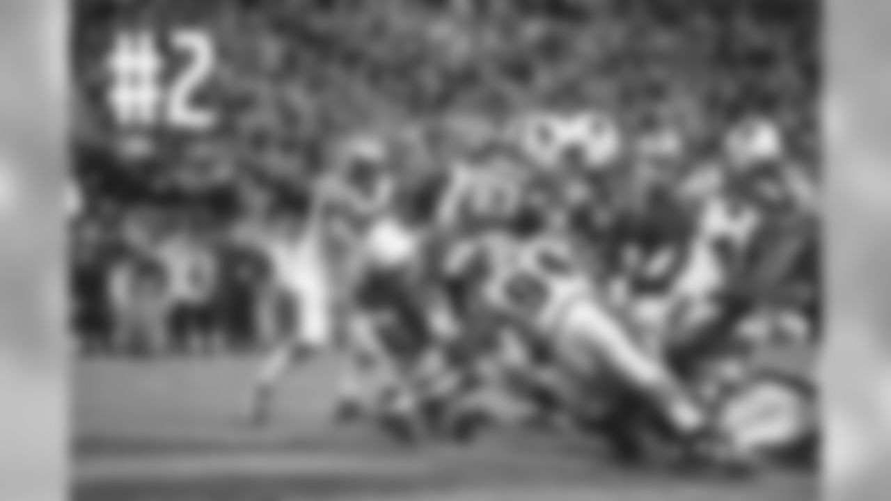 RB David Johnson scores a touchdown