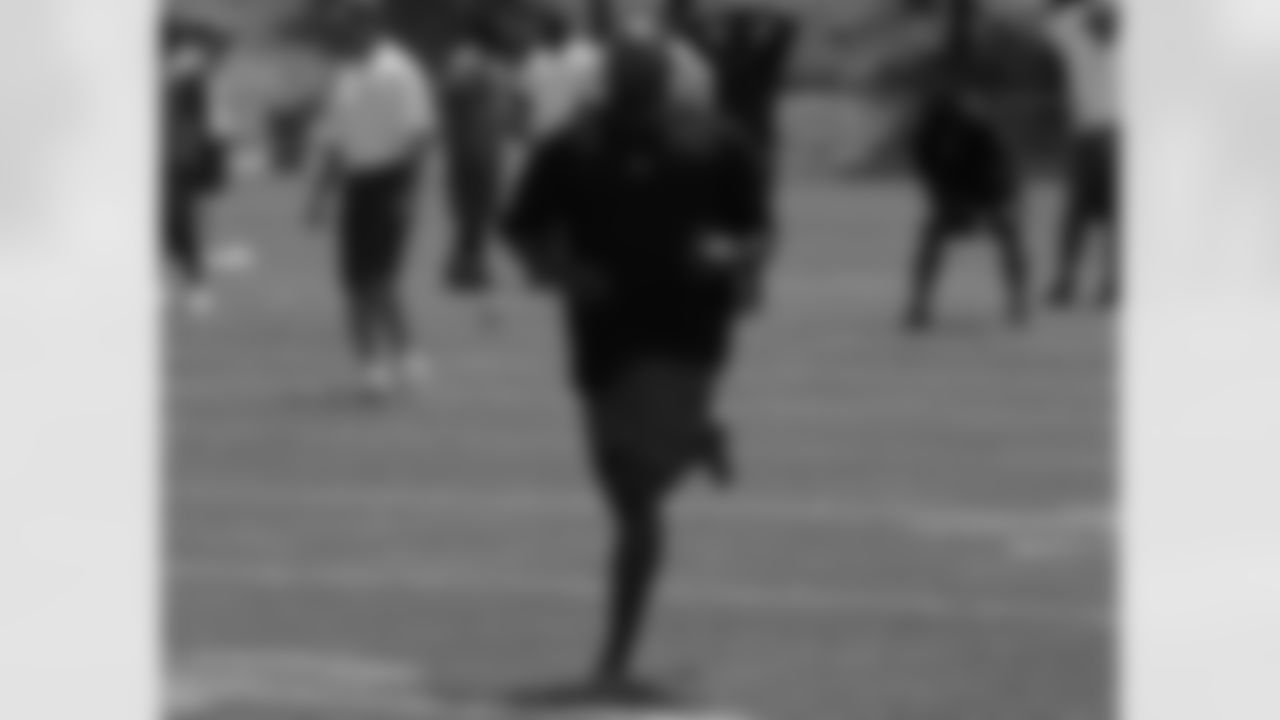 Bertrand Berry runs the test barefoot