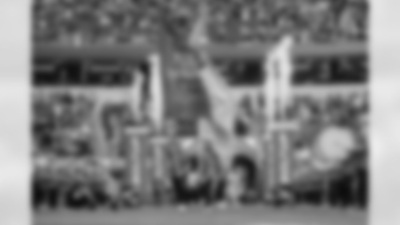 The Los Angeles Chargers play the Las Vegas Raiders on Sunday, October 1, 2023 at SoFi Stadium in Inglewood, CA.
[FINAL SCORE: LAC 24 - LV 17]