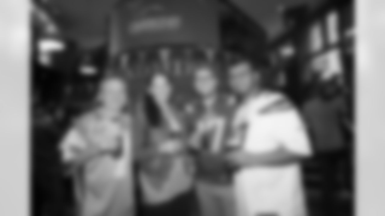 101818_Admiralty_022