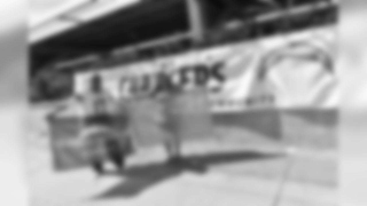 101717_crucial_catch_185.jpg