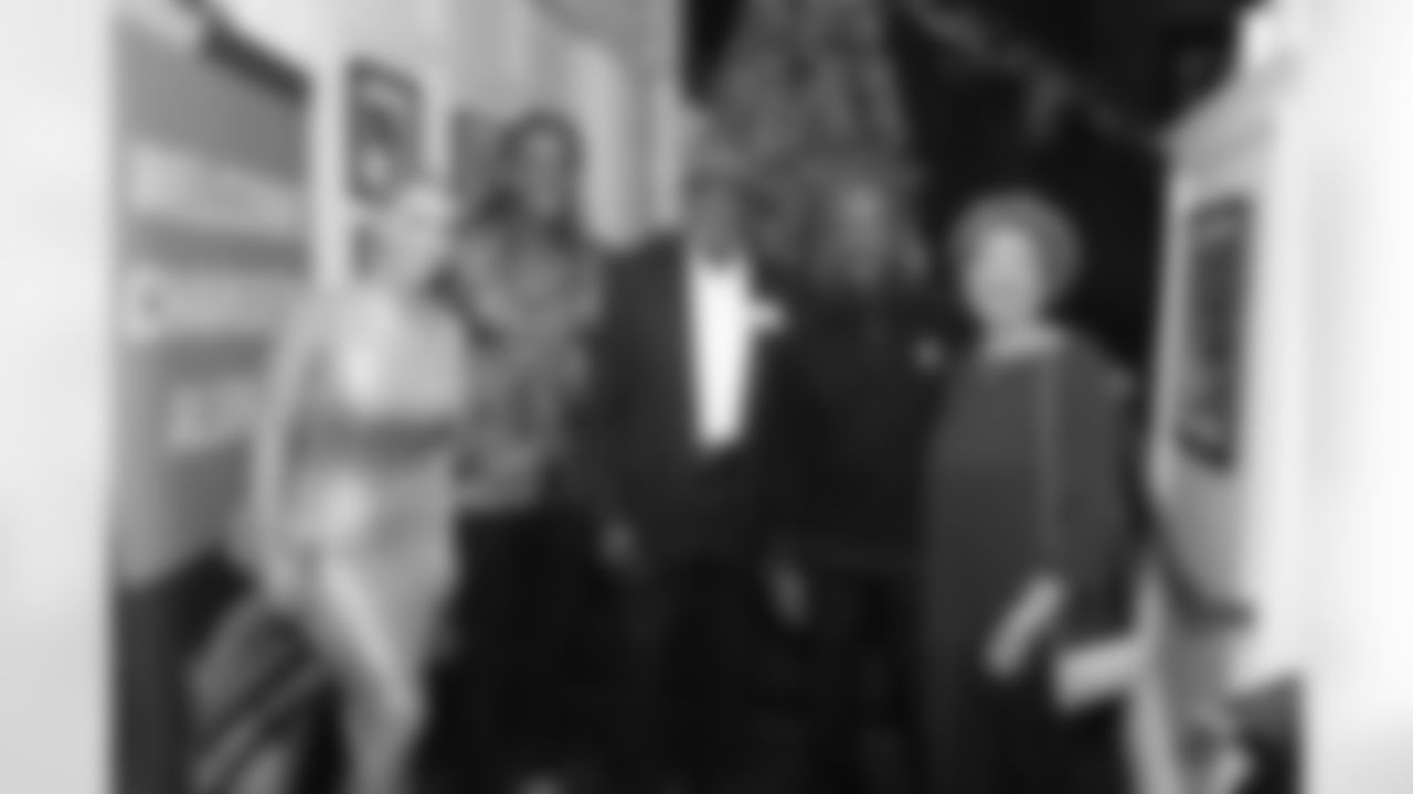 120217_alumni_cannery_003.jpg