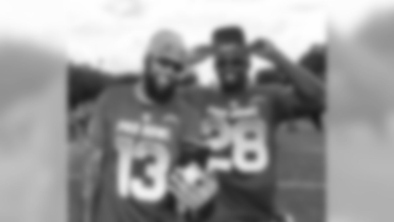Keenan Allen and Melvin Gordon shout out fans on social media at Pro Bowl practice on Thursday, Jan. 24, 2019 in Orlando, FL.