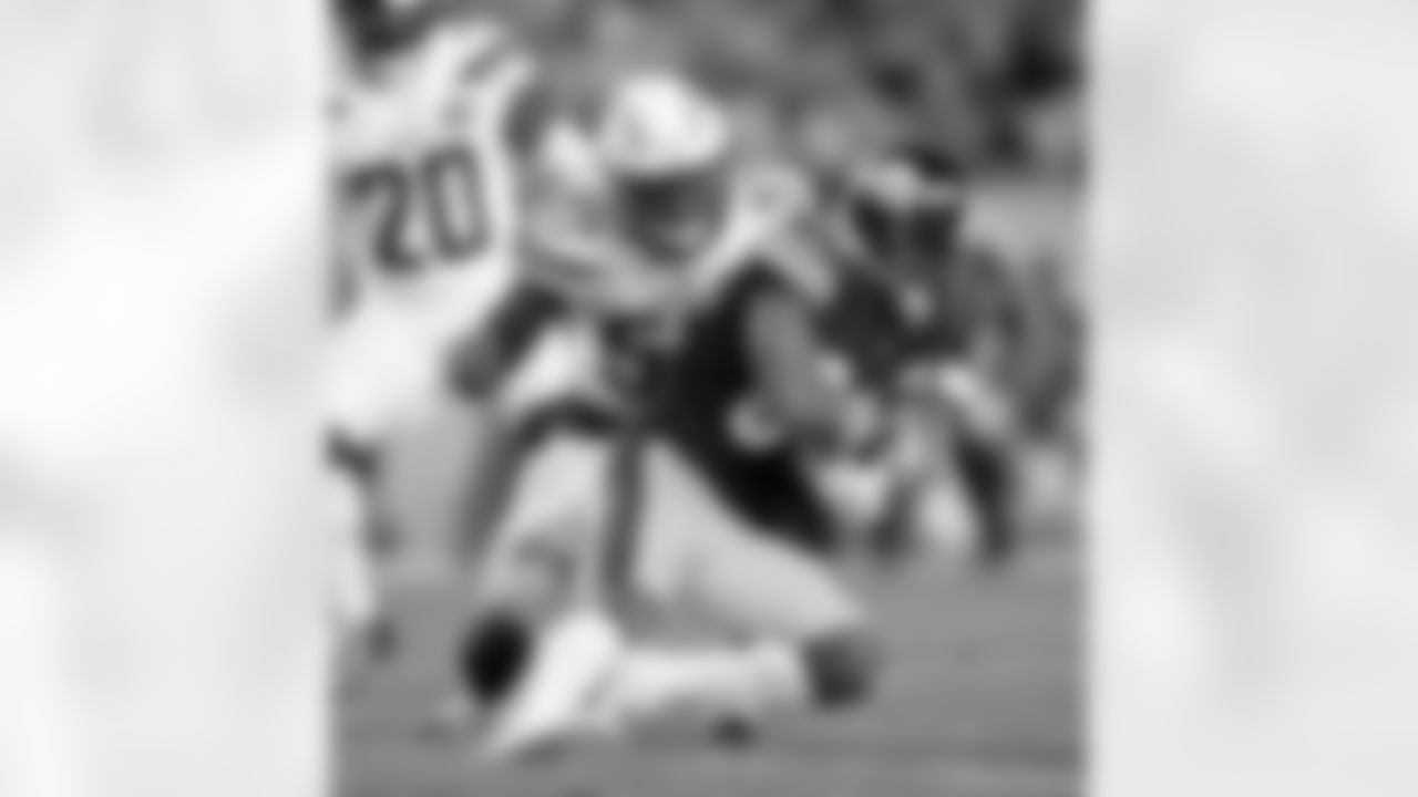 Jatavis Brown tackling Antonio Brown during the Week 13 matchup against the Pittsburgh Steelers.