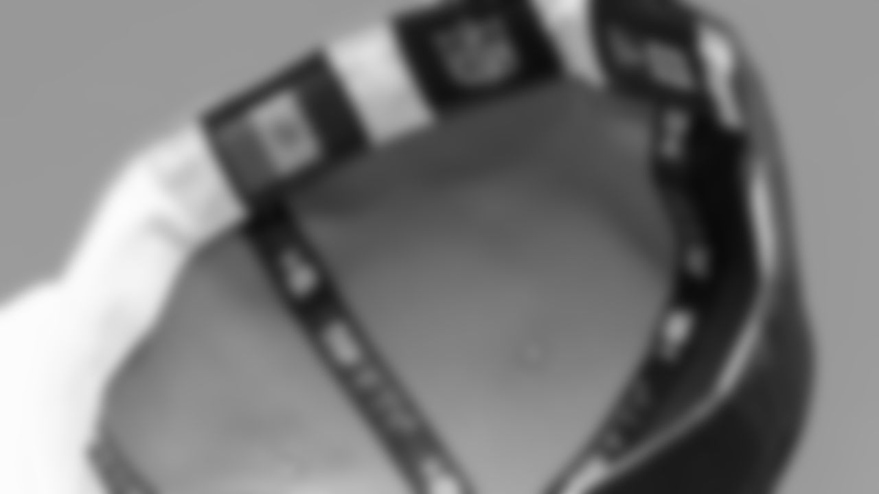 040119_Draft_Hat_013
