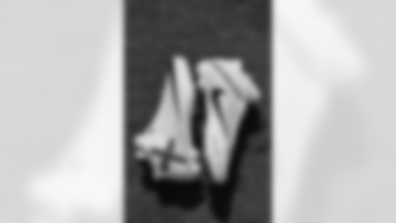 112117_cleats_006.jpg