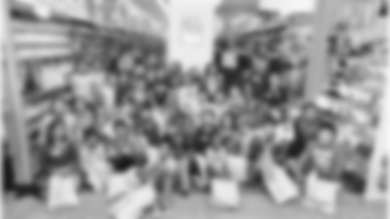 092016_shoe_drive_046.jpg