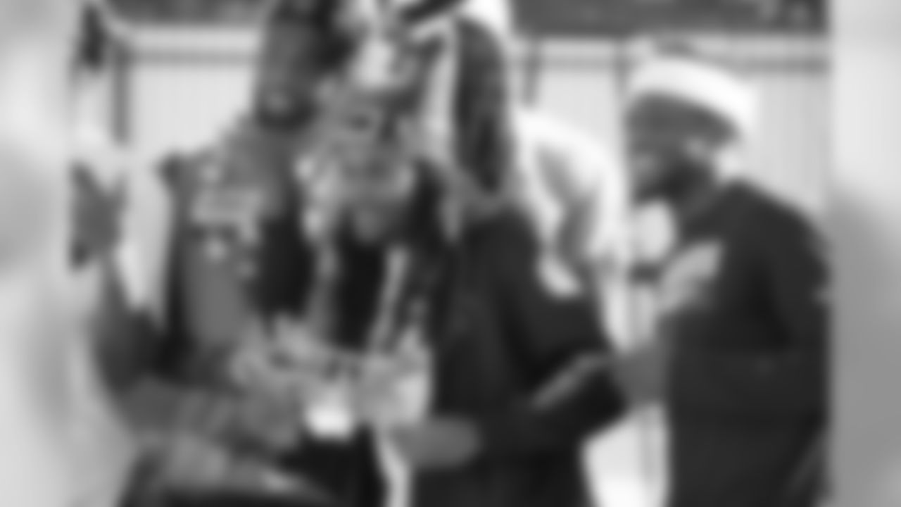 120717_players_xmas_046-2.jpg
