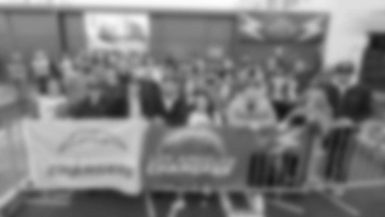 230113_SendOffGallery_025