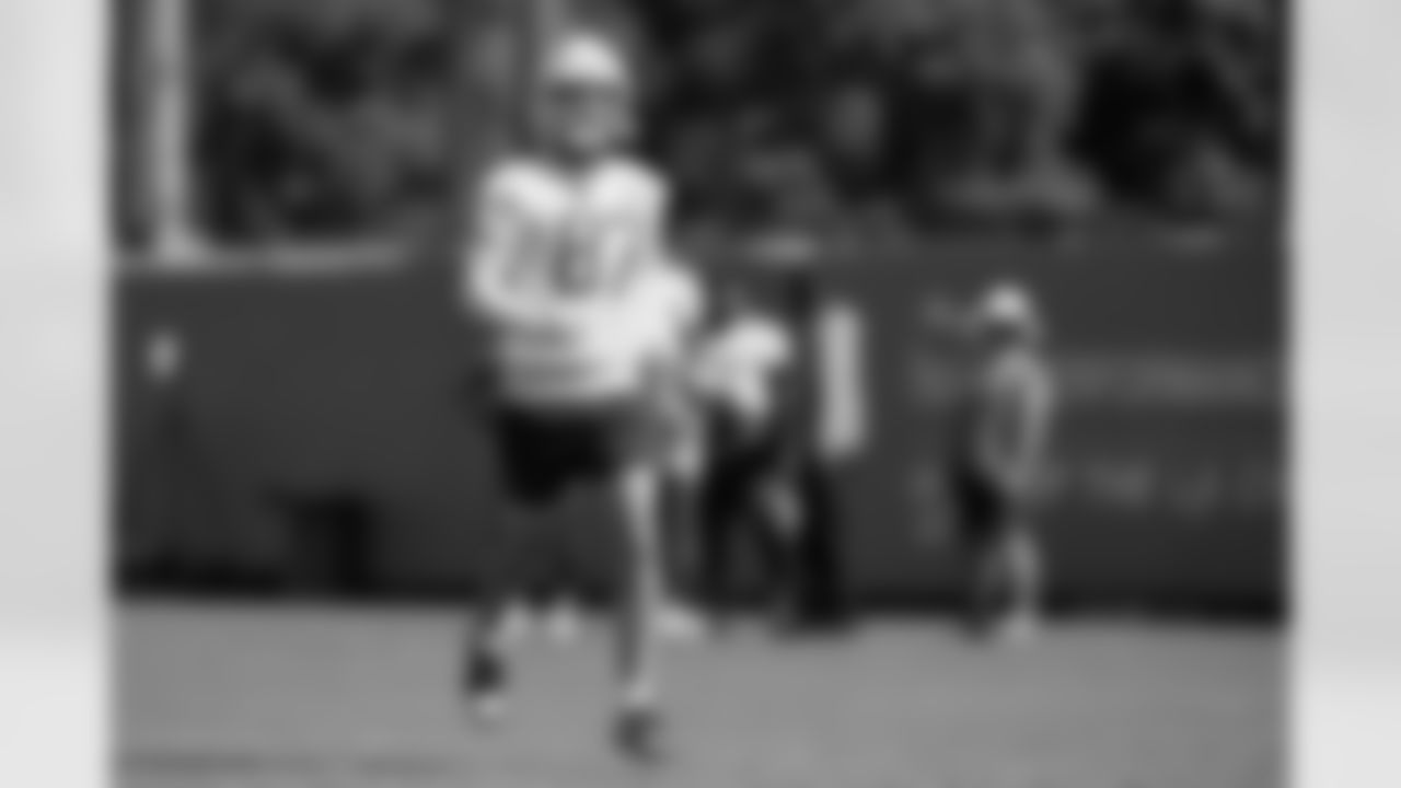 Check out the best photos from the Chargers Friday practice at Hoag Performance Center