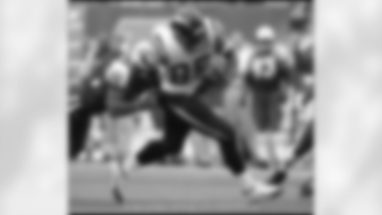 A last minute stand at the Meadowlands gave the Chargers their fifth win of the season. The Bolts stopped New York four times inside their own 10-yard line to preserve a 31-26 victory.
