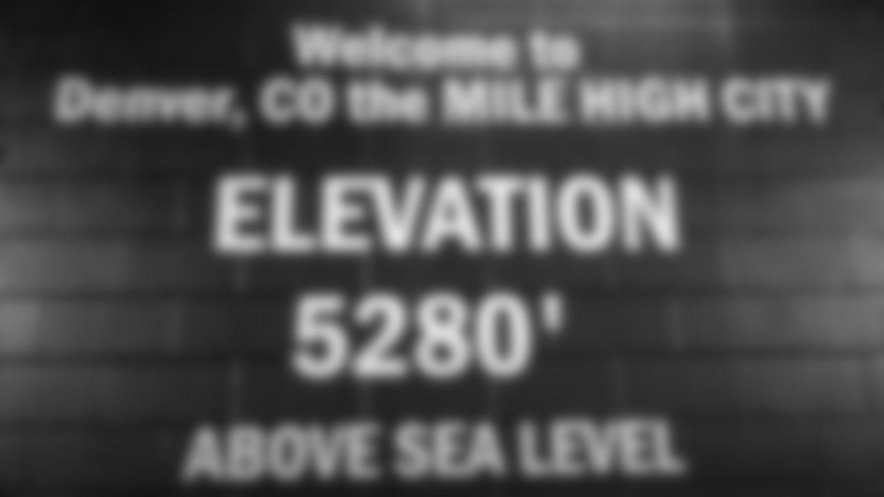 1LAC9706
