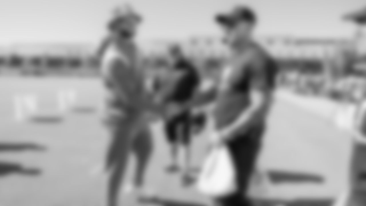 221103_WoundedWarriorVisit_TN_006