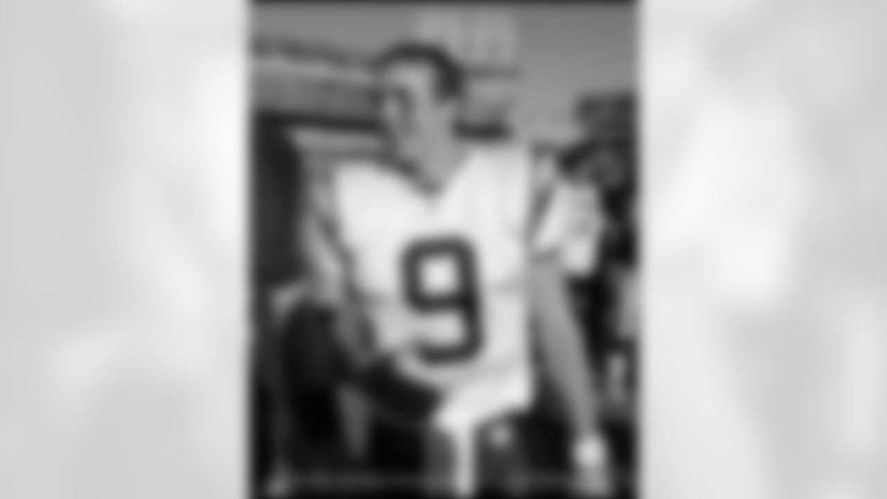 Quarterback Drew Brees smiles as he walks off the field after the Chargers defeated the Oakland Raiders 27-14, Sunday, Oct. 16, 2005, in Oakland, Calif. (AP Photo/Paul Sakuma)