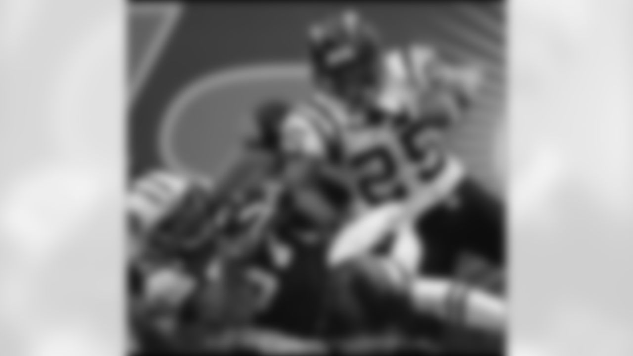 A last minute stand at the Meadowlands gave the Chargers their fifth win of the season. The Bolts stopped New York four times inside their own 10-yard line to preserve a 31-26 victory.