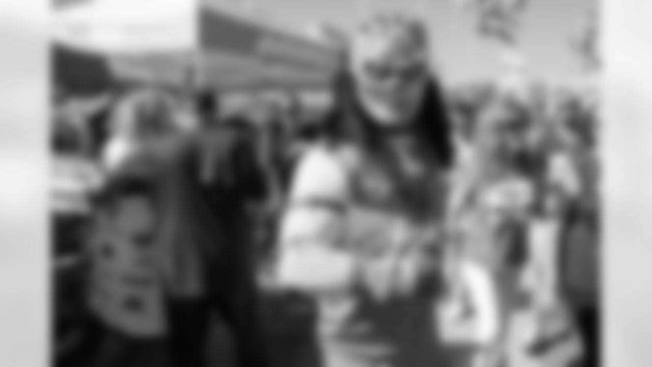 The Los Angeles Chargers play the Dallas Cowboys on Monday, October 16, 2023 at SoFi Stadium in Inglewood, CA.
[FINAL SCORE: DAL 20 - LAC 17]