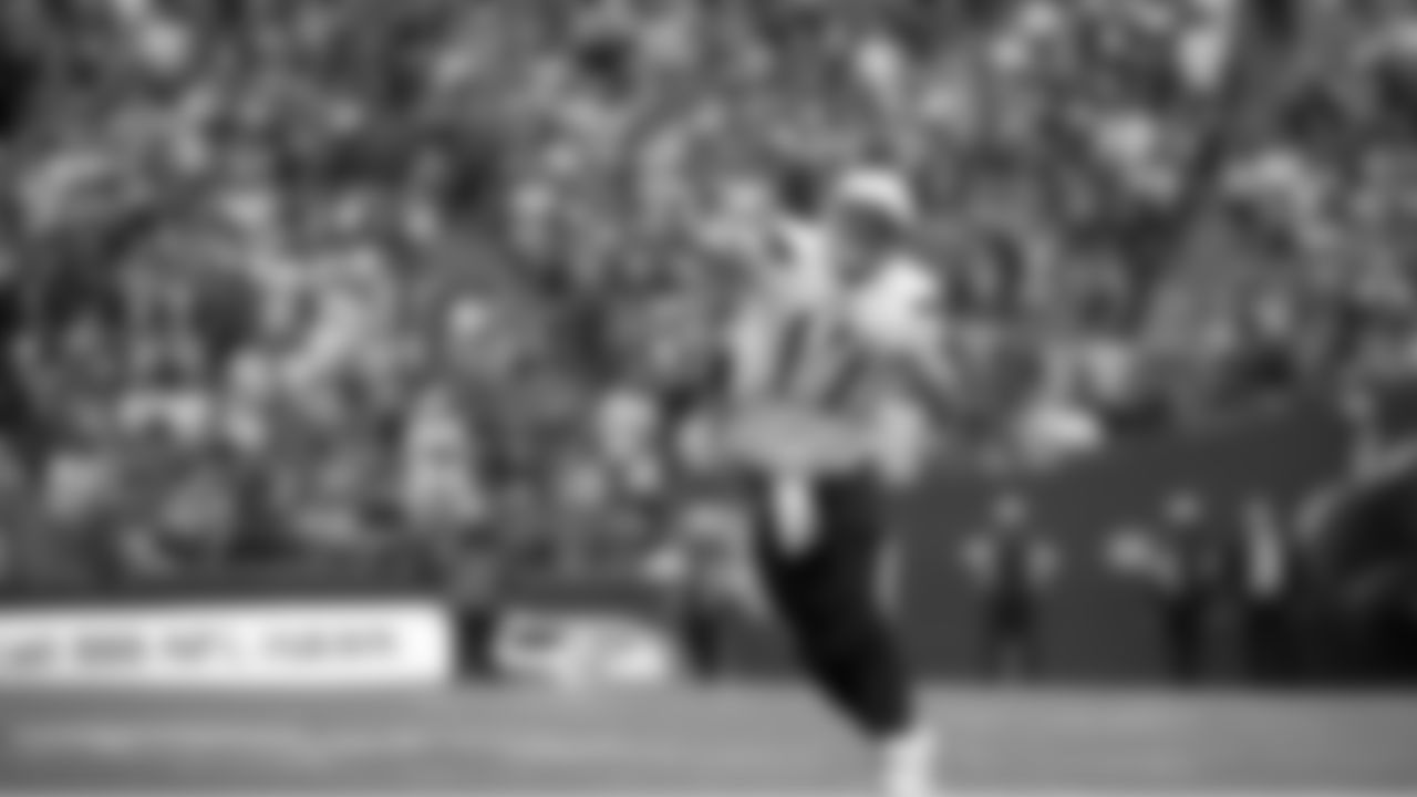 016-092610_SDvsSEA_MN_458