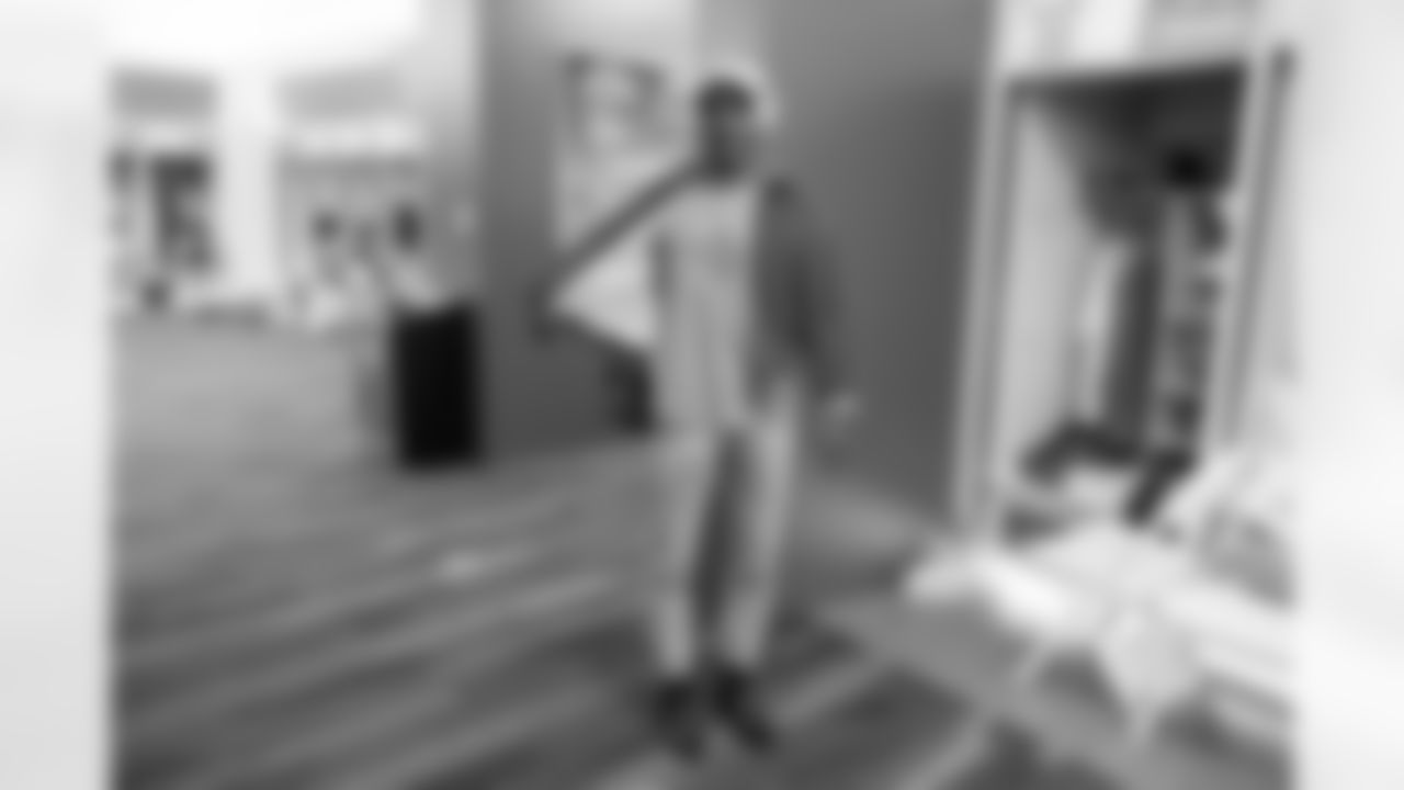 The Los Angeles Chargers play the Las Vegas Raiders on Sunday, October 1, 2023 at SoFi Stadium in Inglewood, CA.
[FINAL SCORE: LAC 24 - LV 17]