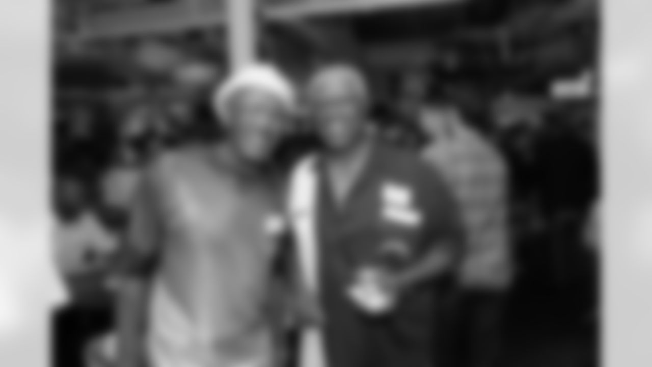 120217_alumni_cannery_011.jpg