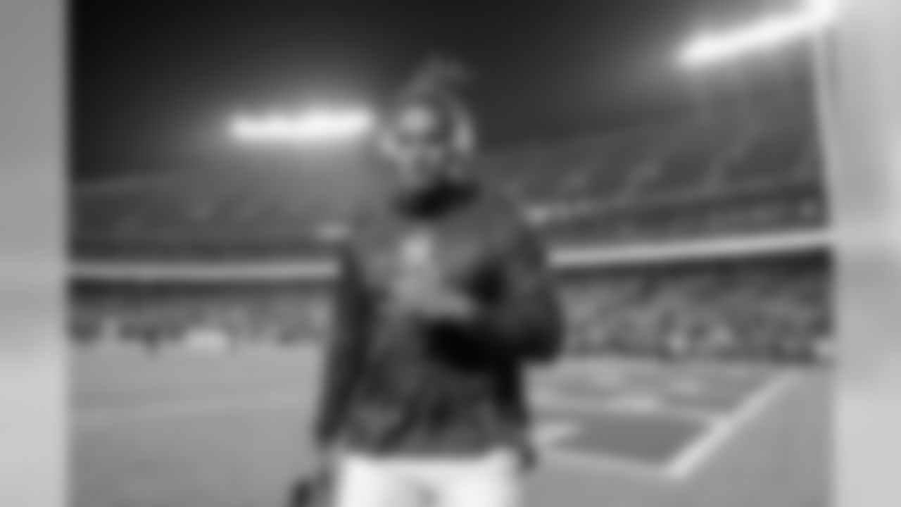 Isaac Rochell warms up at Arrowhead Stadium before the Thursday night matchup against the Kansas City Chiefs.
