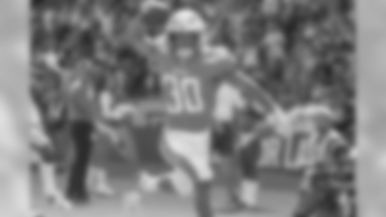 Austin Ekeler scores the Bolts' first touchdown of the day during the Chargers' Week 5 matchup against the Oakland Raiders at ROKiT Field at StubHub Center.