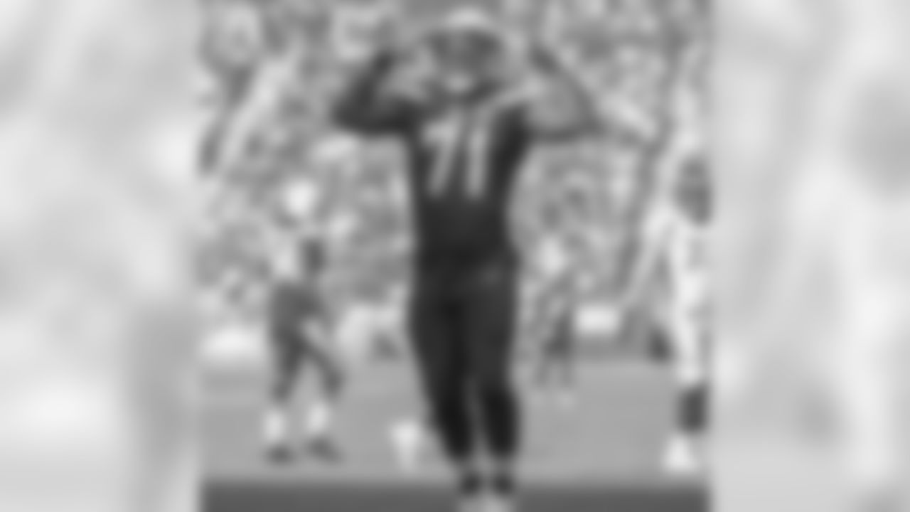 Damion Square celebrates tackling Case Keenum during the Week 11 matchup against the Denver Broncos from ROKiT Field at StubHub Center.