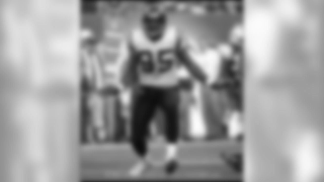 A last minute stand at the Meadowlands gave the Chargers their fifth win of the season. The Bolts stopped New York four times inside their own 10-yard line to preserve a 31-26 victory.