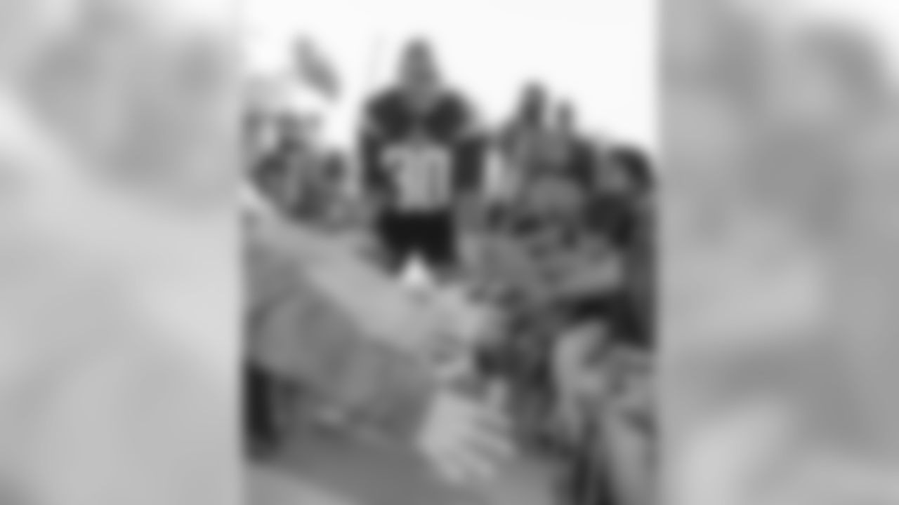 102417_play60_milk_060.jpg