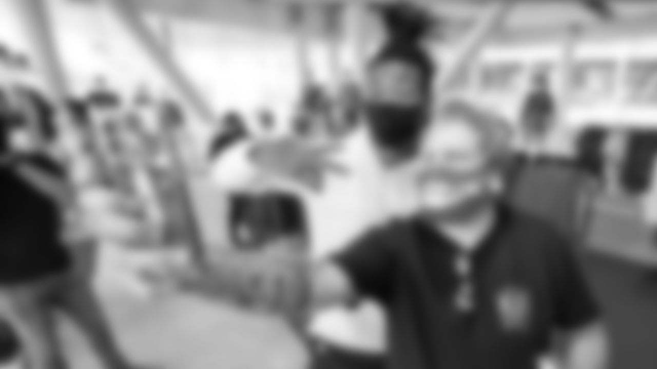 210526_SotoFamSoFi_032