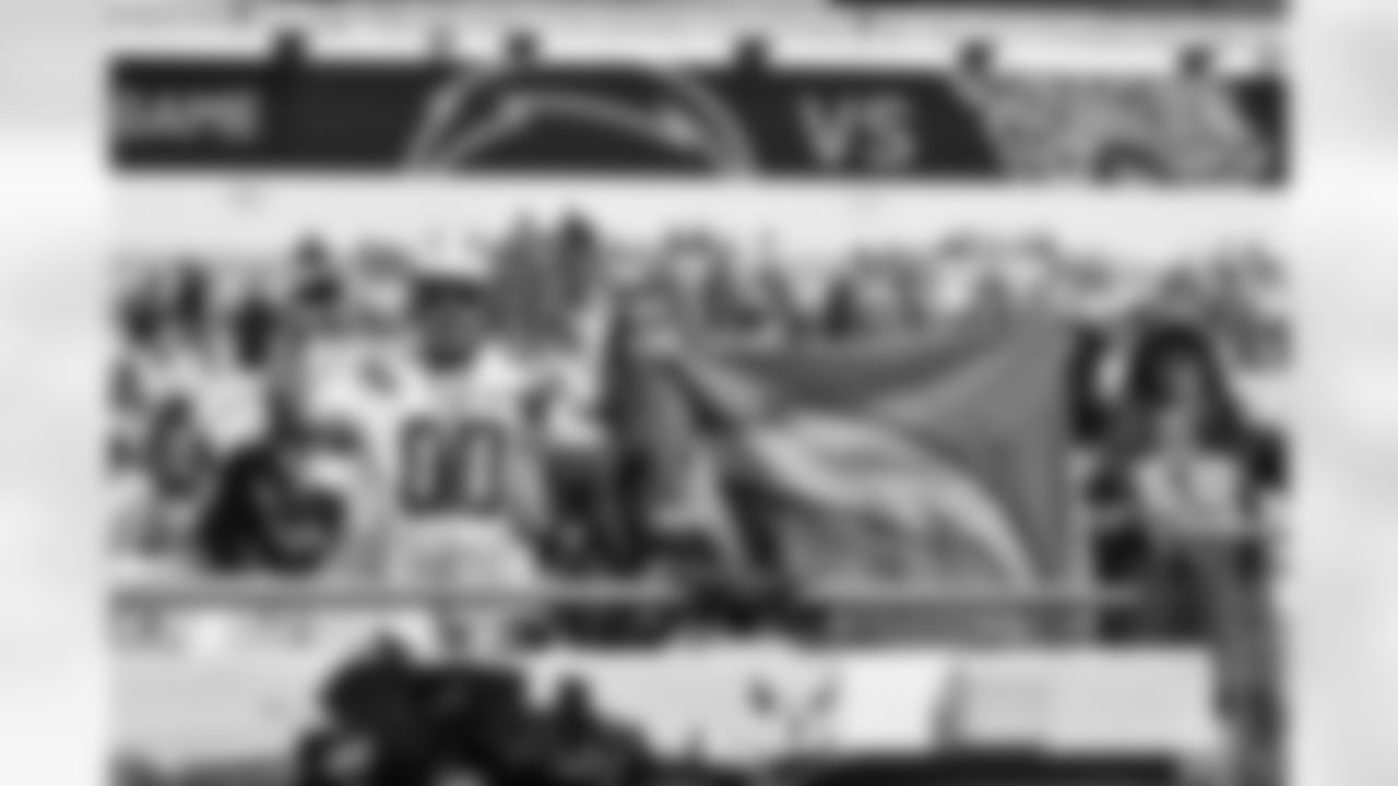 111217_lacvsjax_109.jpg