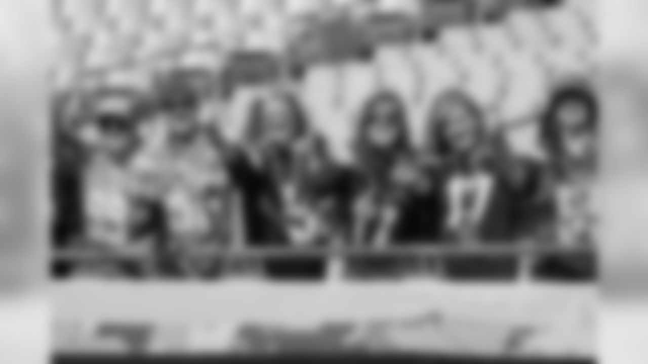 111217_lacvsjax_022.jpg