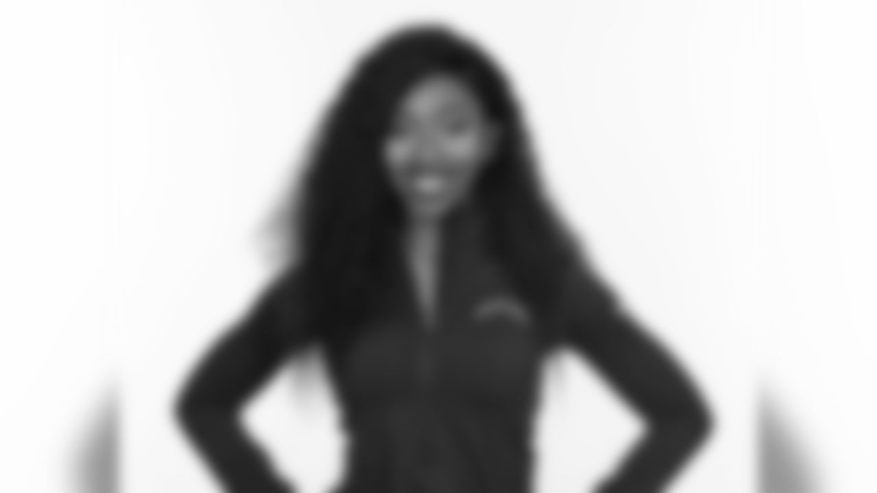 052418_cg_bluetop_117_janae_0.jpg