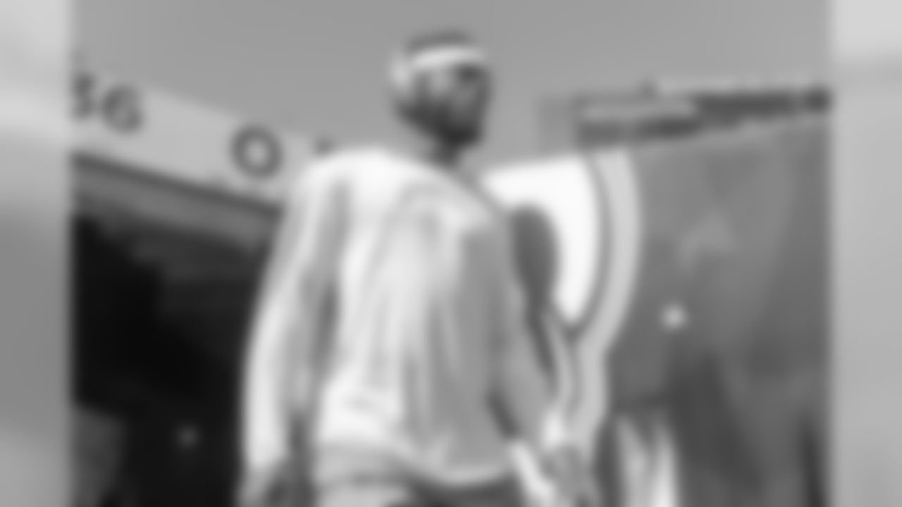 Casey Hayward walks out to warm up at LA Memorial Coliseum before the Bolts matchup against the LA Rams.