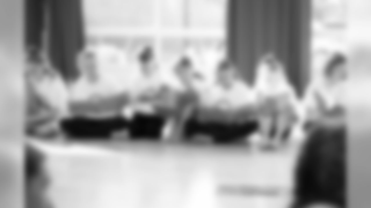 101818_CG_School_Visit_024
