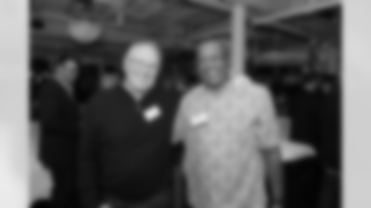 120217_alumni_cannery_010.jpg
