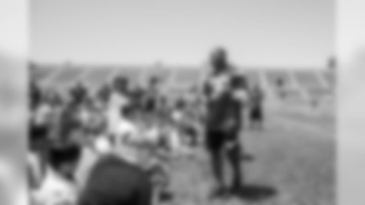 072217_chargers_usa_football_ep_343.jpg