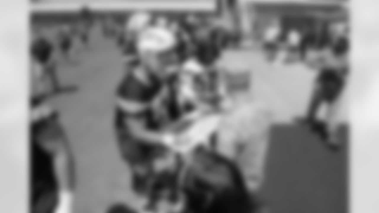 061418_Military_Visit_008