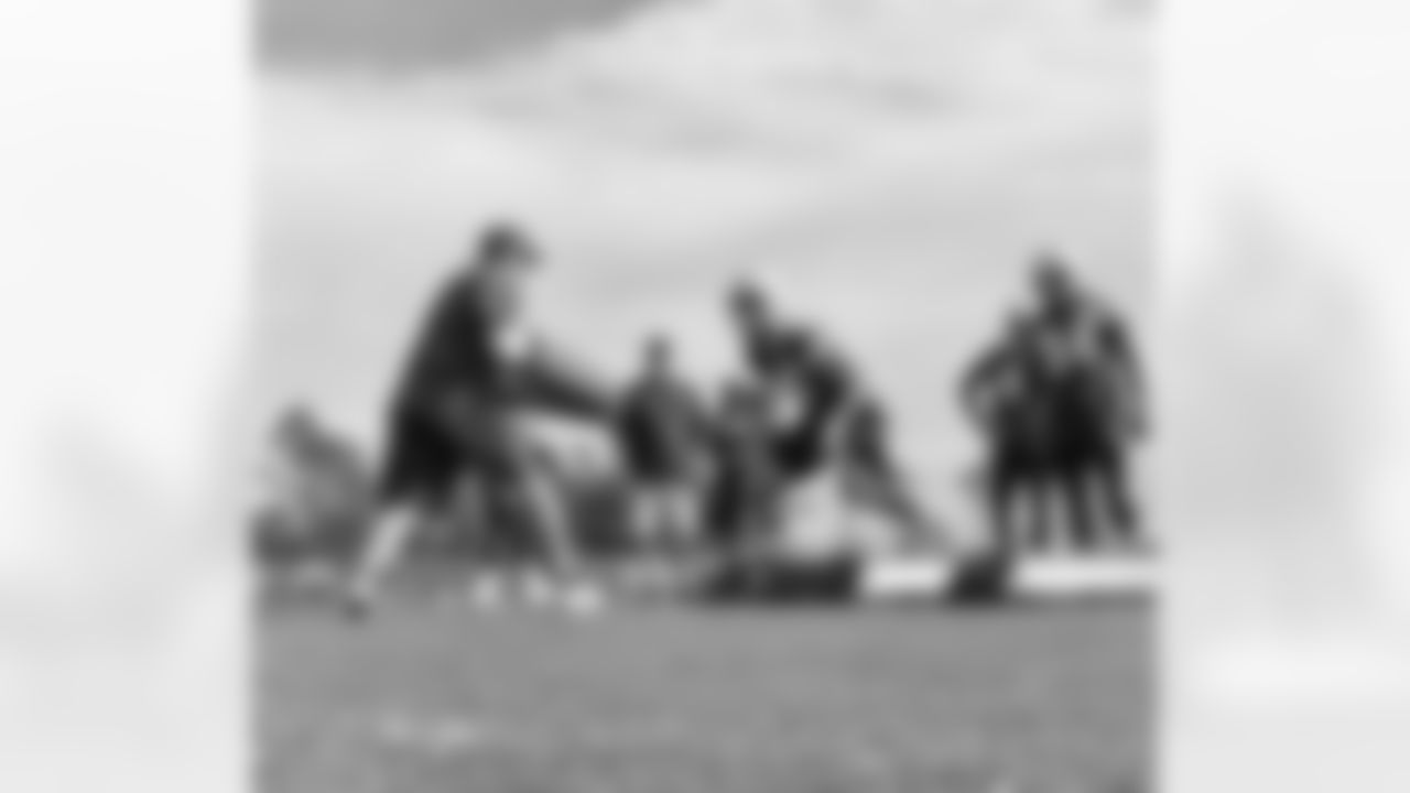 Chargers practice in preparation for Week 10 against the Jacksonville Jaguars.