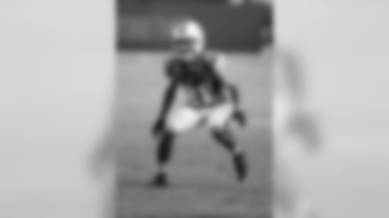Week 5: LAC vs. NYG - Travel - Hayes Pullard