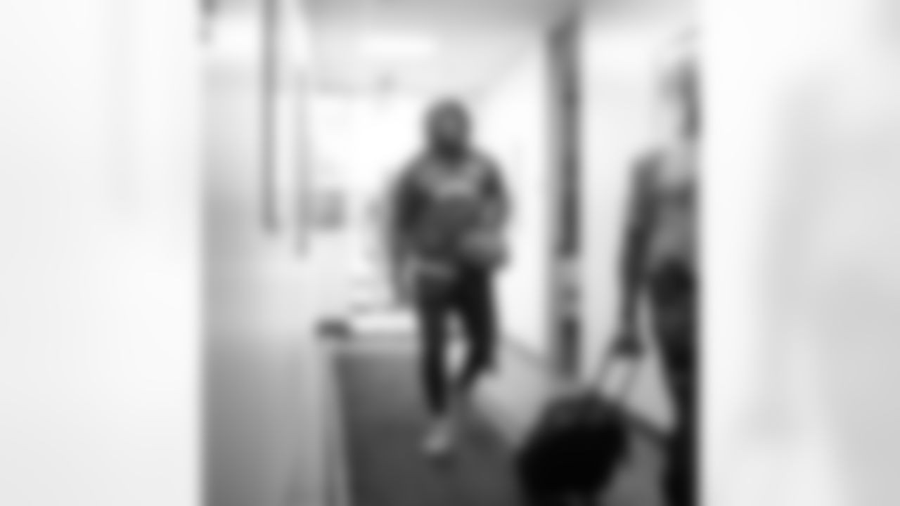 041519_Player_Arrivals_033